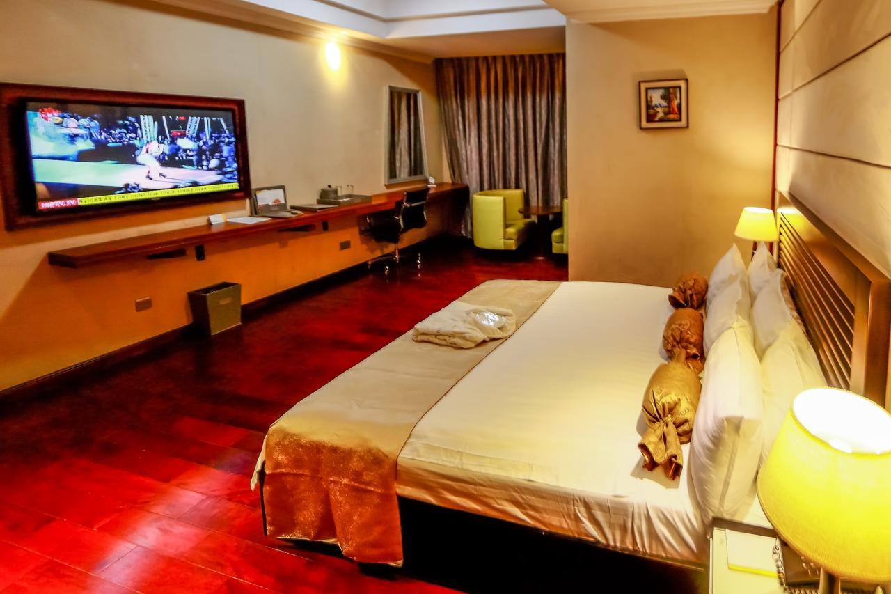 Golden Tulip Essential Lagos Airport Hotel الغرفة الصورة